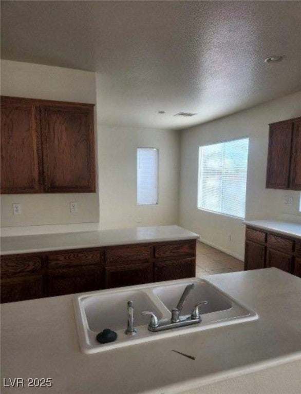 3608 Tundra Swan St, Las Vegas, NV 89122 photo