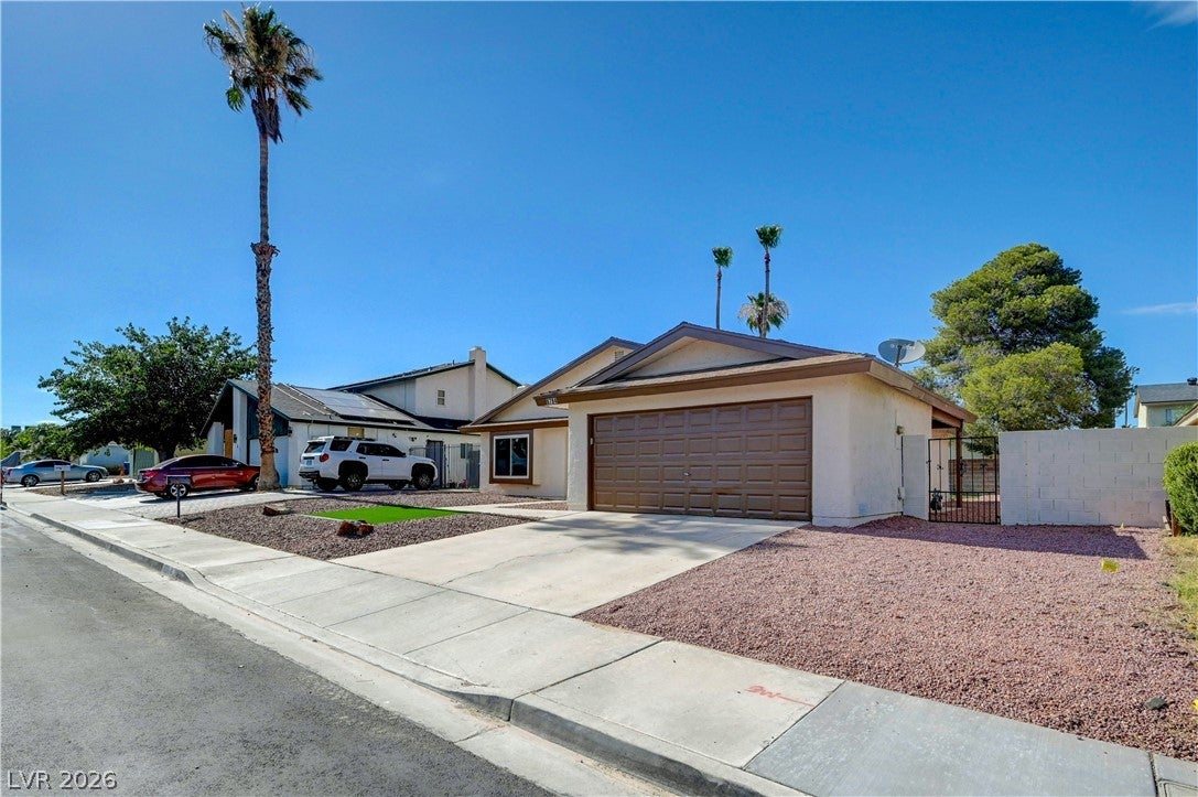 6784 Mataro Dr, Las Vegas, NV 89103 photo