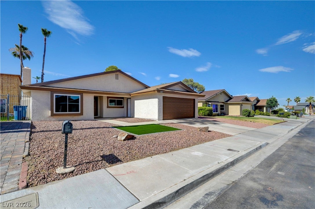 6784 Mataro Dr, Las Vegas, NV 89103 photo