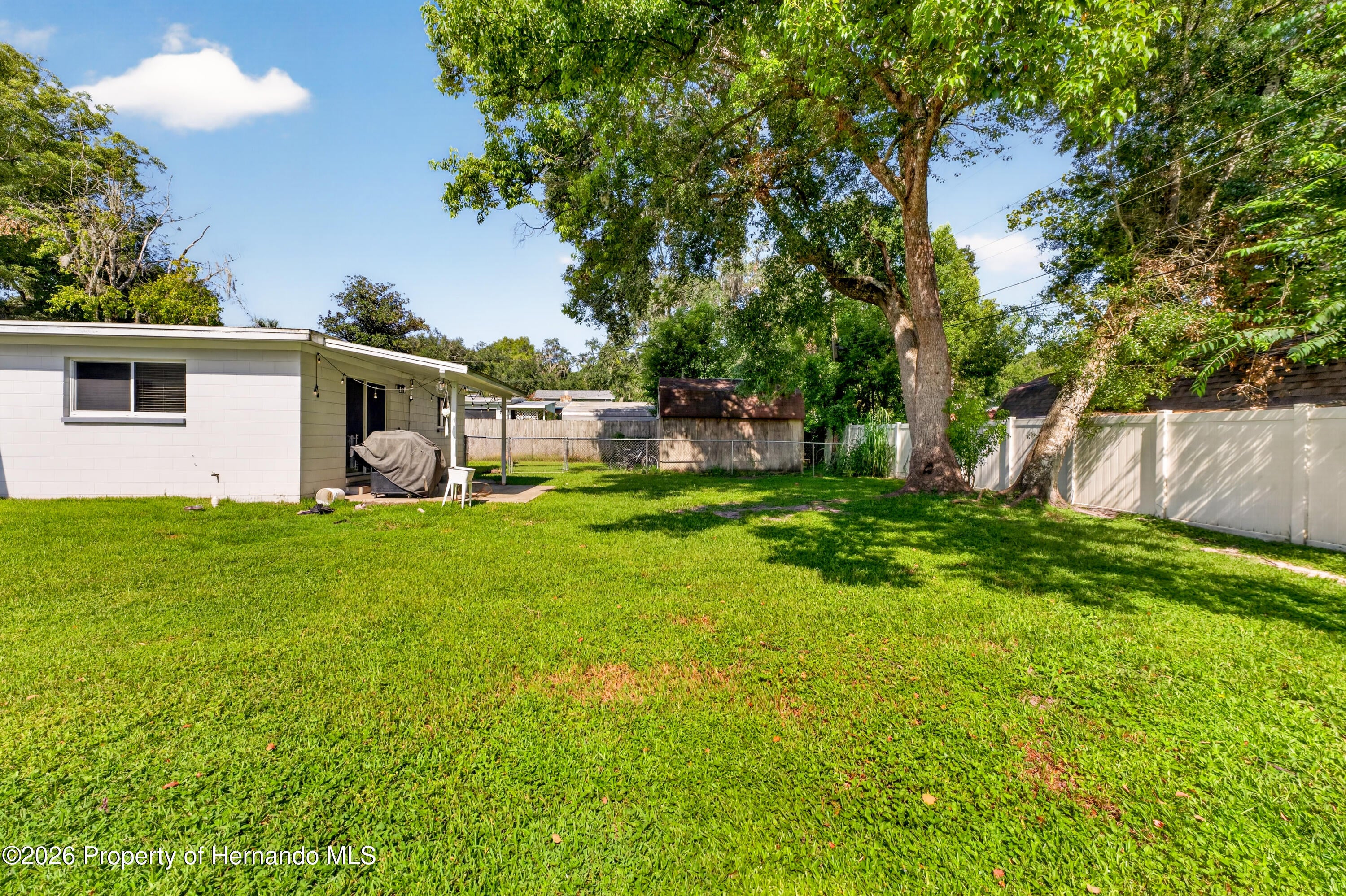210 Peak St, Brooksville, FL 34601 photo