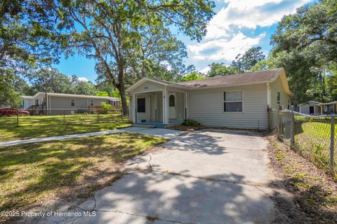 Single Family Residence in Brooksville FL 7211 Sunnyside Drive 35.jpg