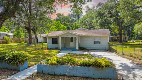 Single Family Residence in Brooksville FL 7211 Sunnyside Drive 34.jpg