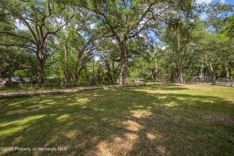 Single Family Residence in Brooksville FL 7211 Sunnyside Drive 24.jpg
