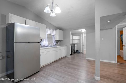 Single Family Residence in Brooksville FL 7211 Sunnyside Drive 9.jpg