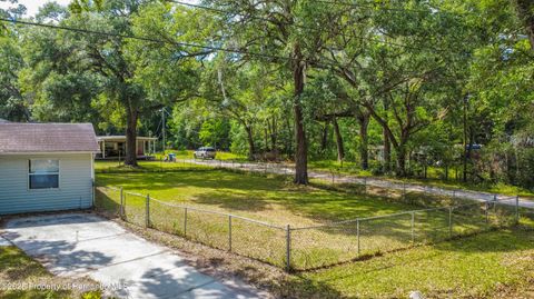 Single Family Residence in Brooksville FL 7211 Sunnyside Drive 32.jpg