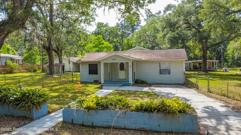 Single Family Residence in Brooksville FL 7211 Sunnyside Drive 31.jpg
