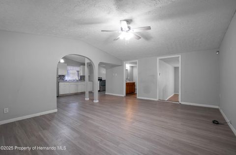 Single Family Residence in Brooksville FL 7211 Sunnyside Drive 4.jpg