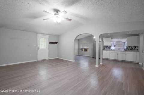 Single Family Residence in Brooksville FL 7211 Sunnyside Drive 7.jpg