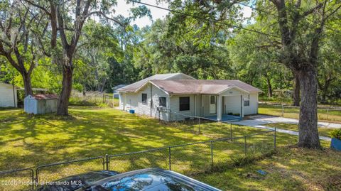 Single Family Residence in Brooksville FL 7211 Sunnyside Drive 29.jpg