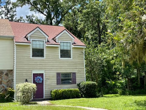 Townhouse in Brooksville FL 952 Coachlight Lane.jpg
