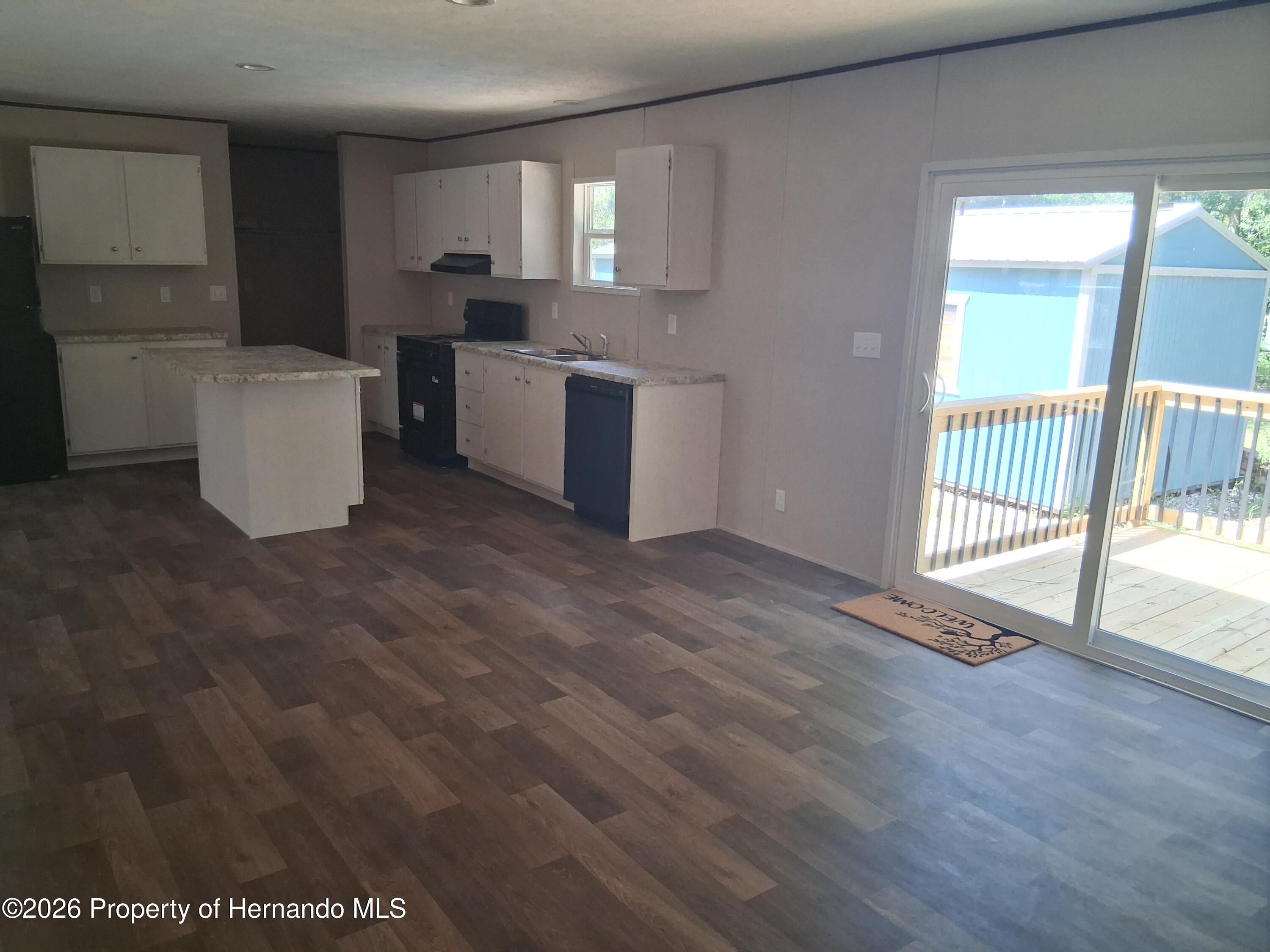 6647 W Van Buren Dr, Homosassa, FL 34448 photo