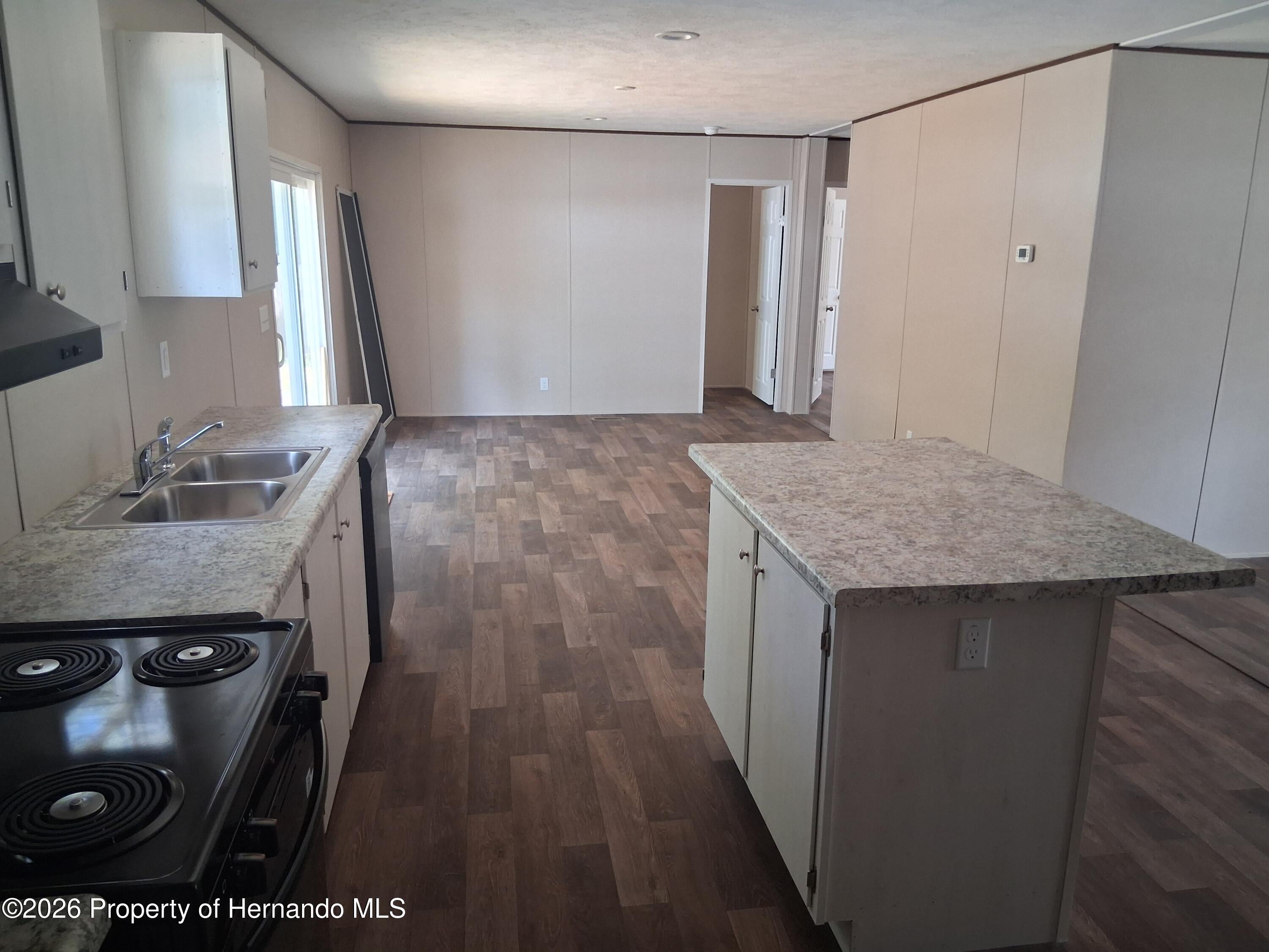 6647 W Van Buren Dr, Homosassa, FL 34448 photo