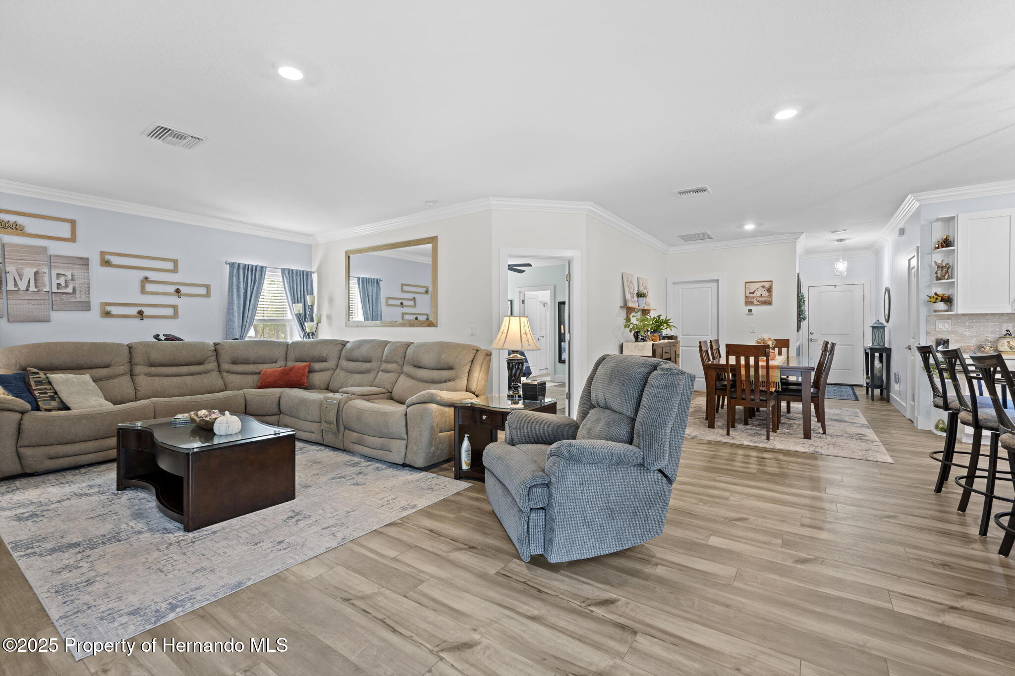 18062 Malibar Rd, Weeki Wachee, FL 34614 photo