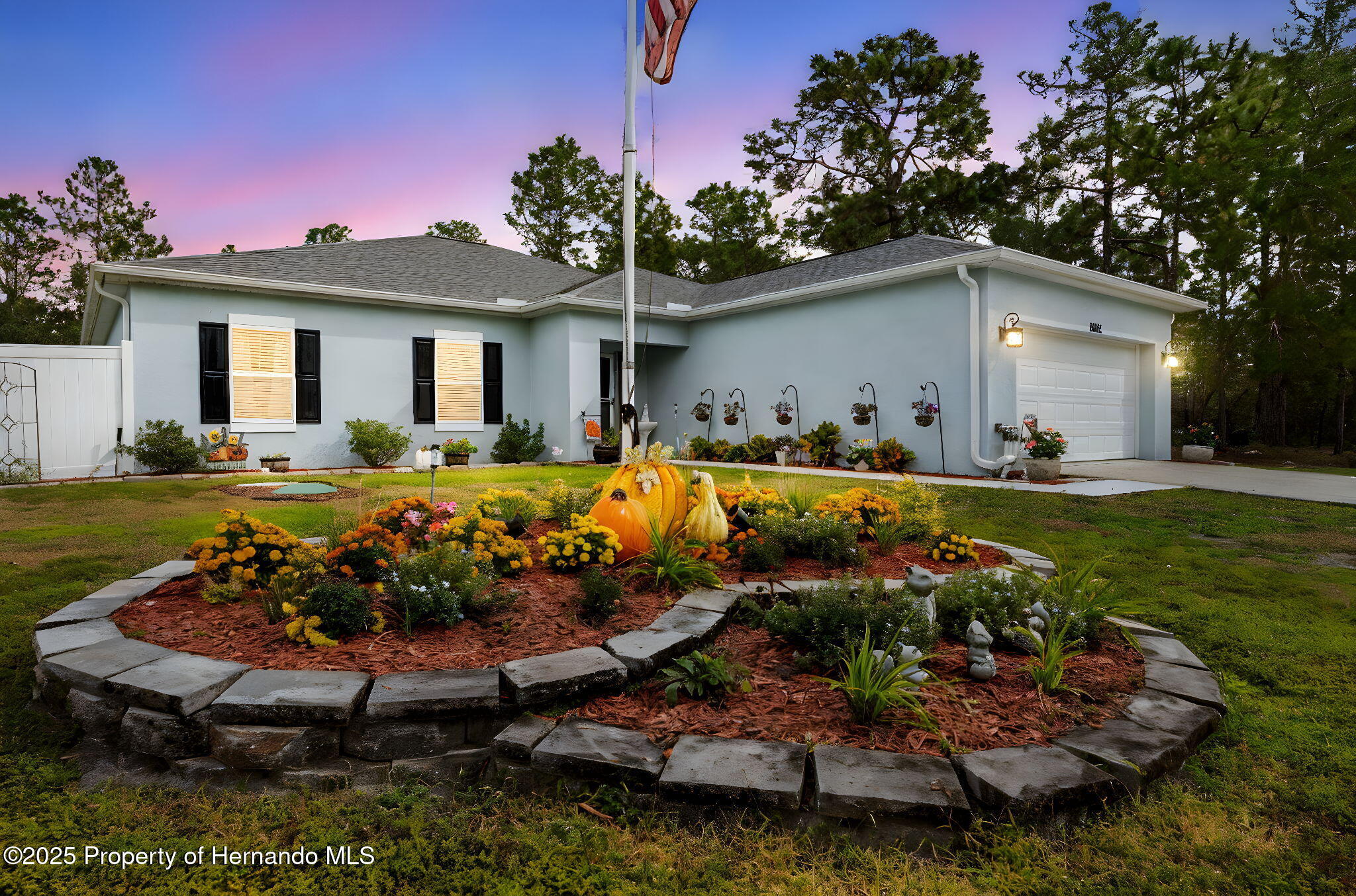 18062 Malibar Rd, Weeki Wachee, FL 34614