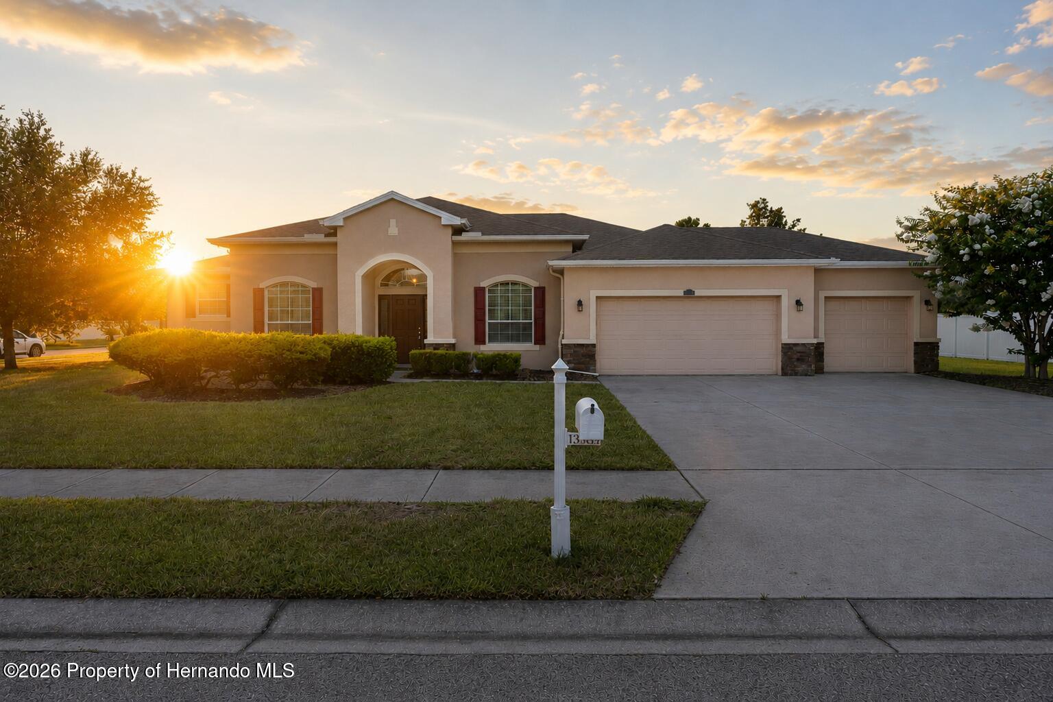 13589 Hunters Point St, Spring Hill, FL 34609 photo