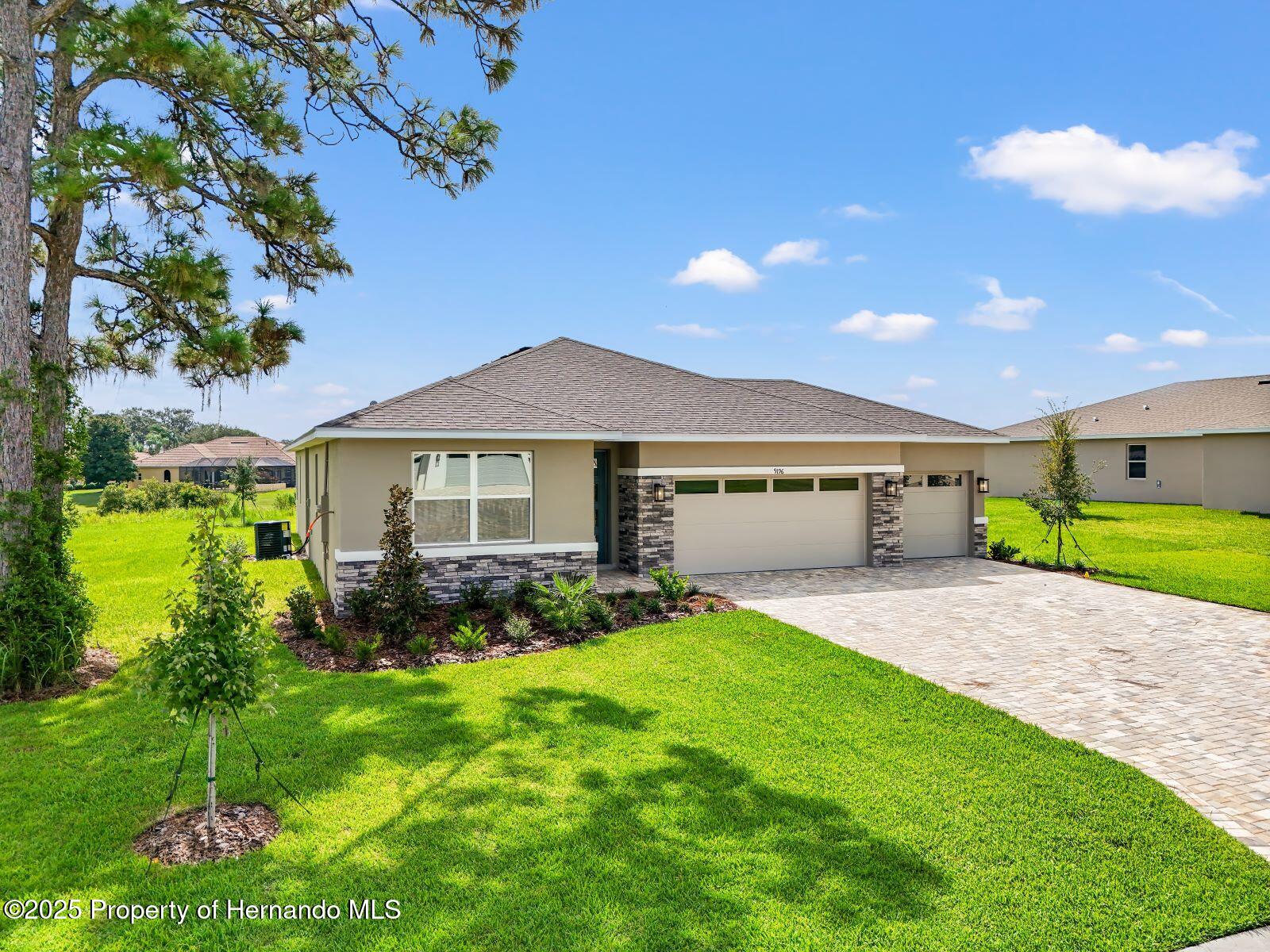 9196 Players Dr, Weeki Wachee, FL 34613 photo
