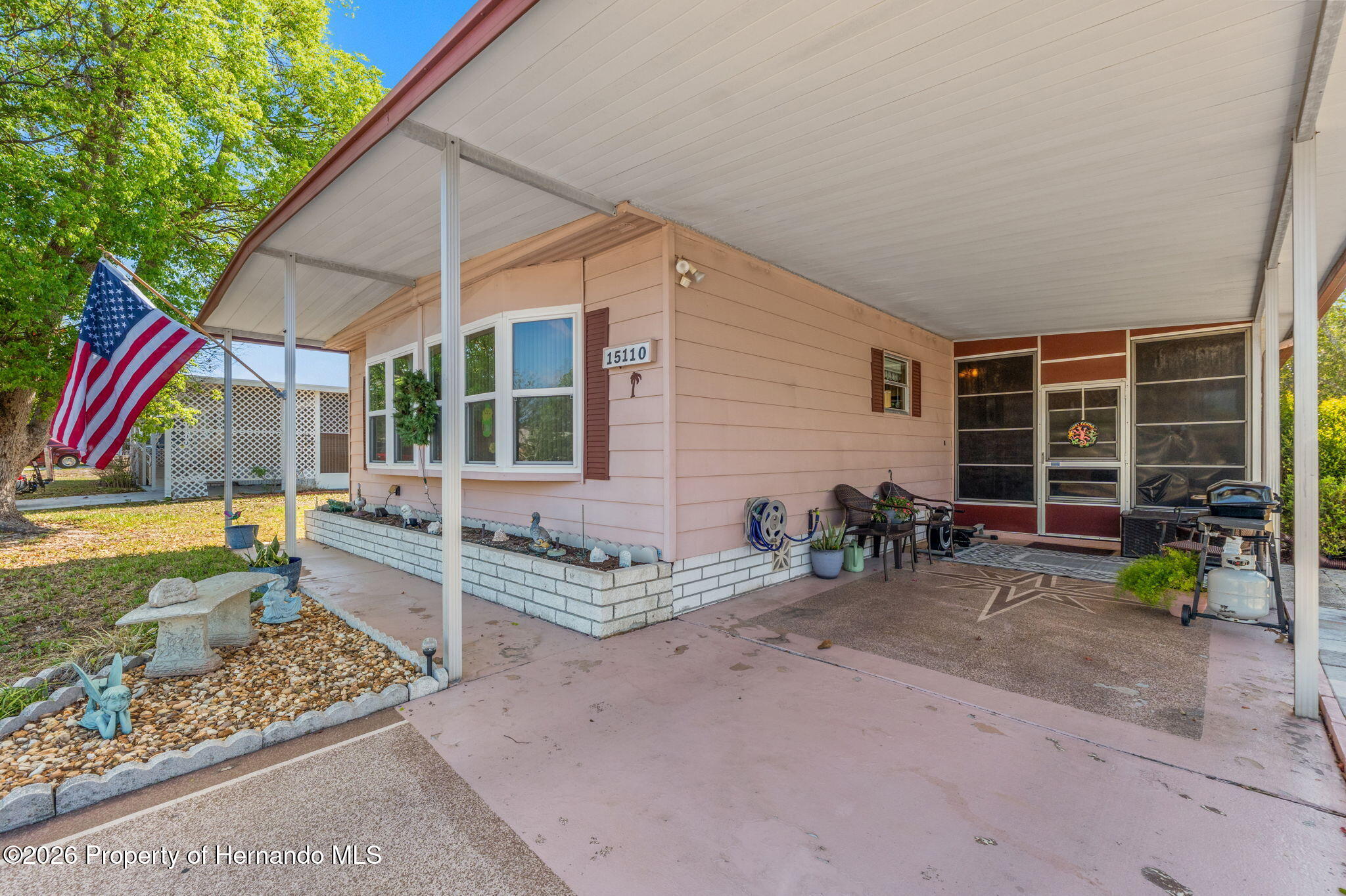 15110 Rialto Ave, Brooksville, FL 34613 photo