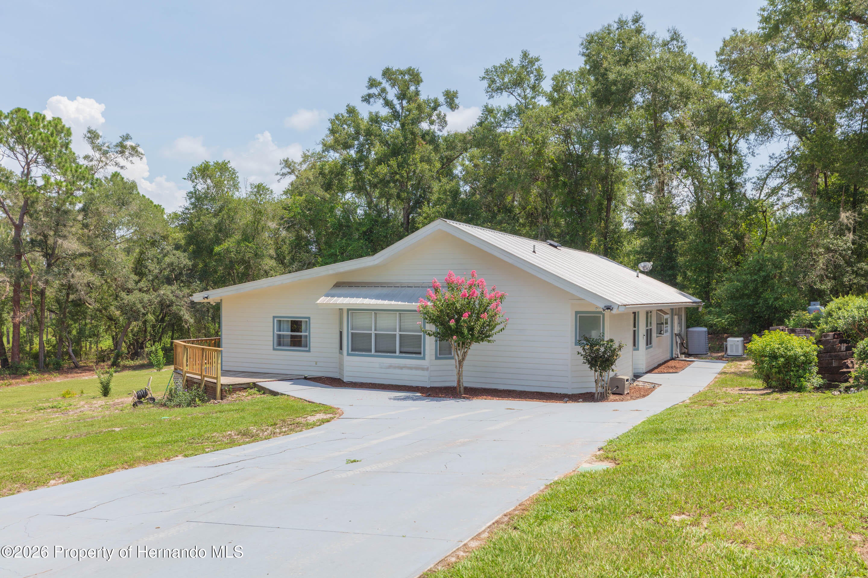 34299 Belt Dr, Dade City, FL 33523
