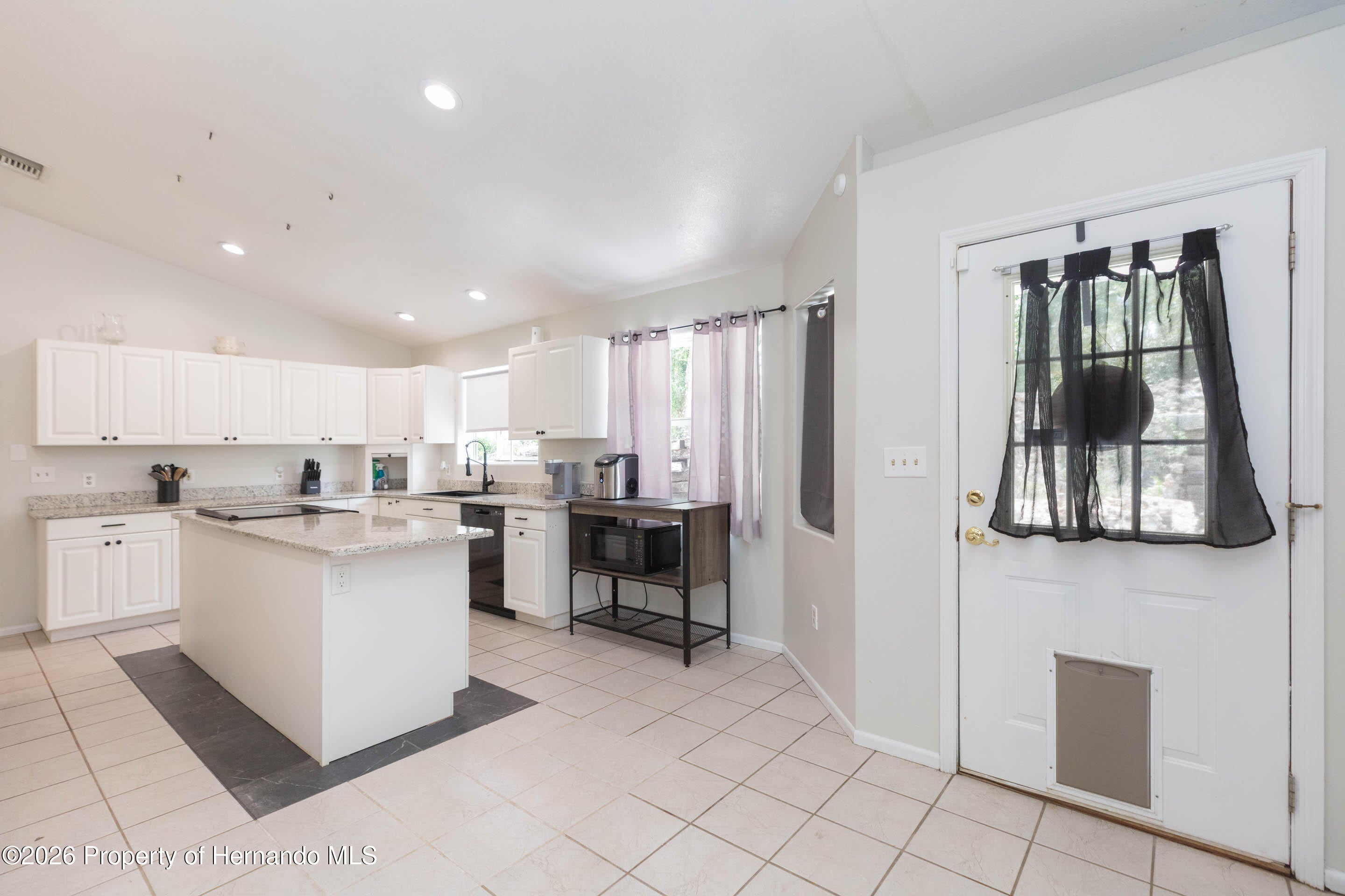 34299 Belt Dr, Dade City, FL 33523 photo