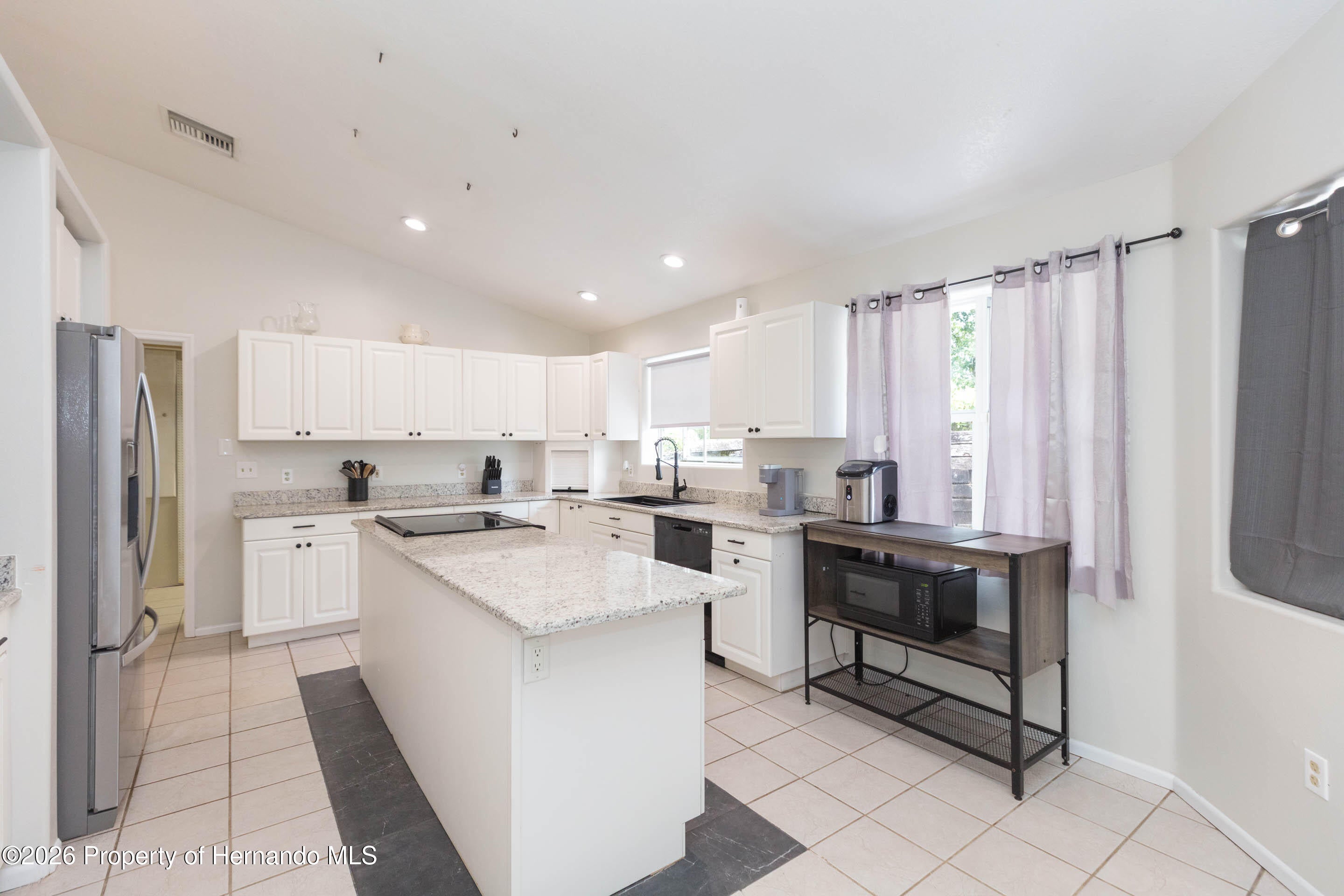 34299 Belt Dr, Dade City, FL 33523 photo