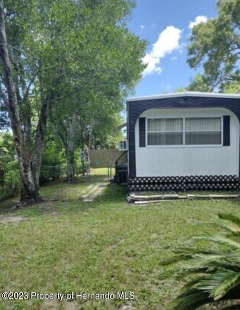 Mobile Home in New Port Richey FL 9020 RYE Street.jpg