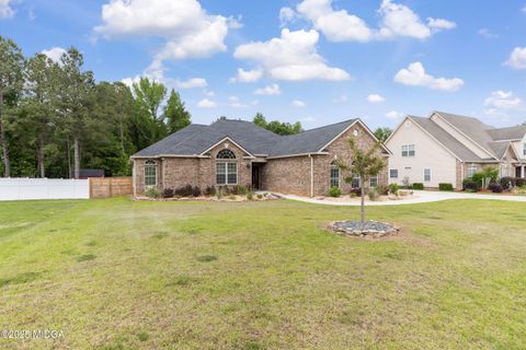 Single Family Residence in Centerville GA 303 Collins Estate Avenue.jpg