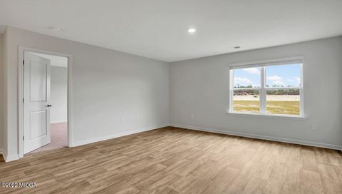 Single Family Residence in Bonaire GA 1402 Adirondac Way 7.jpg
