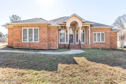 Single Family Residence in Warner Robins GA 115 Raintree Drive.jpg