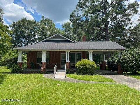 Single Family Residence in Hawkinsville GA 197 Commerce Street #542.jpg