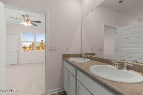 Single Family Residence in Bonaire GA 1399 Adirondac Way 15.jpg