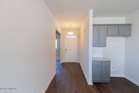 Single Family Residence in Bonaire GA 1399 Adirondac Way 7.jpg