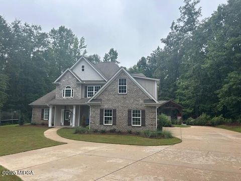 Single Family Residence in Forsyth GA 130 Laurel Ridge.jpg