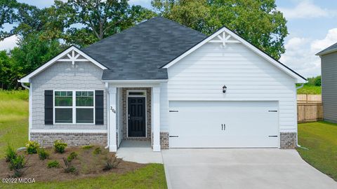 Single Family Residence in Bonaire GA 109 Ike Court.jpg