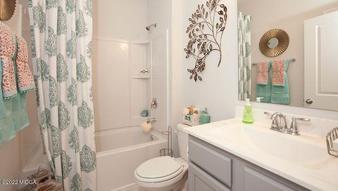 Single Family Residence in Bonaire GA 1400 Adirondac Way 15.jpg