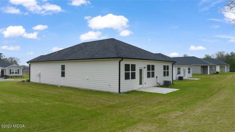 Single Family Residence in Bonaire GA 1400 Adirondac Way 46.jpg