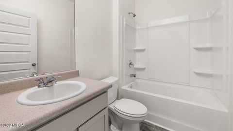 Single Family Residence in Bonaire GA 1400 Adirondac Way 16.jpg