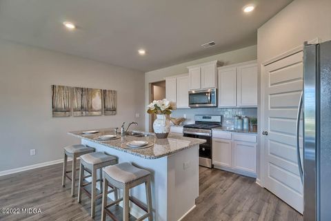 Single Family Residence in Bonaire GA 103 Ike Court 3.jpg