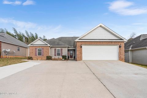 Single Family Residence in Warner Robins GA 215 Wray Street.jpg