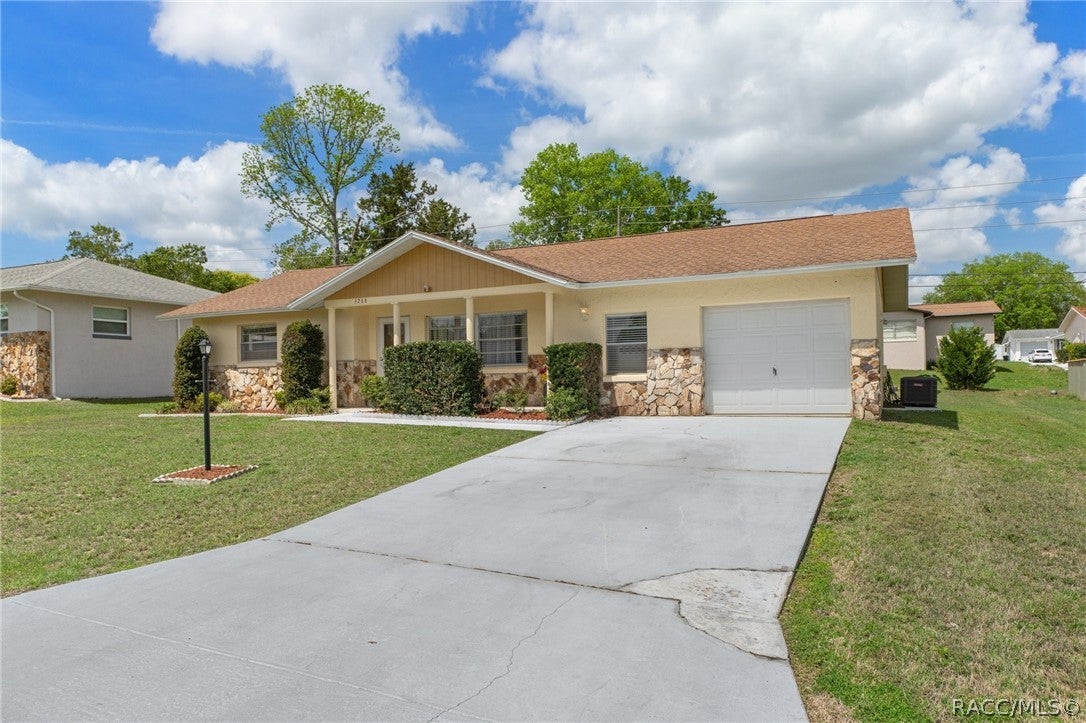 3288 N Maidencane Dr, Beverly Hills, FL 34465 photo