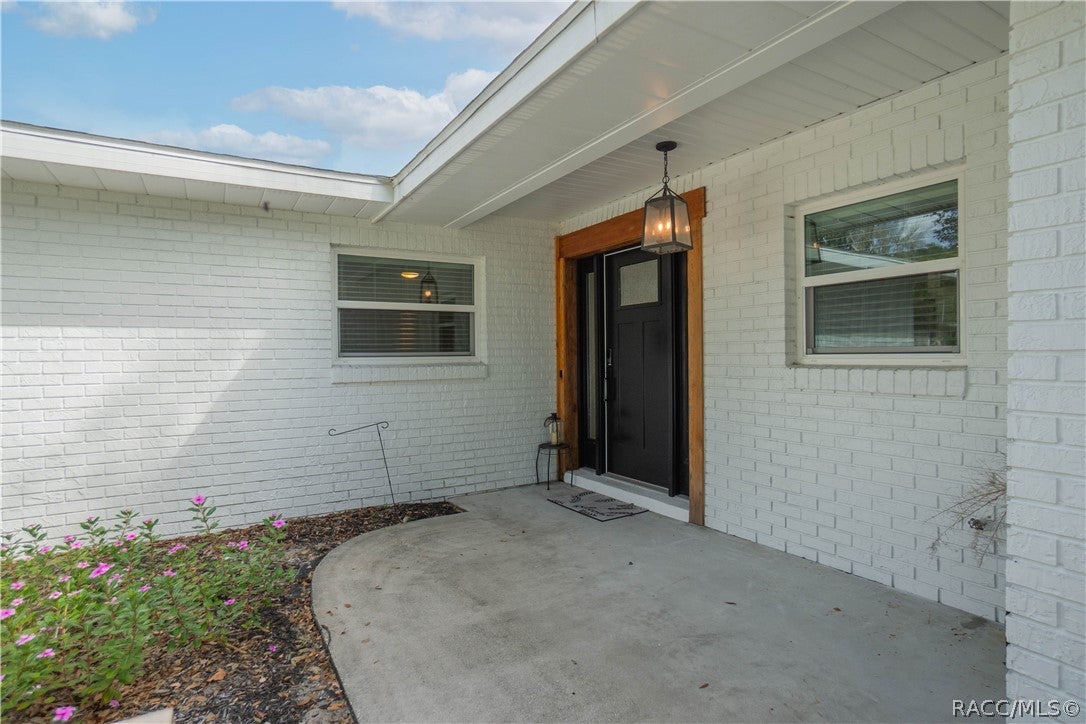 520 Lakewood Dr, Inverness, FL 34450 photo