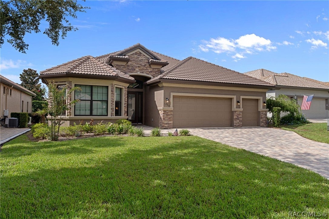1220 W Skyview Landing Dr, Hernando, FL 34442 photo