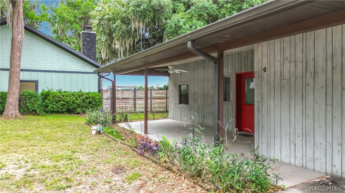 8980 E Devilsneck Rd, Floral City, FL 34436 photo