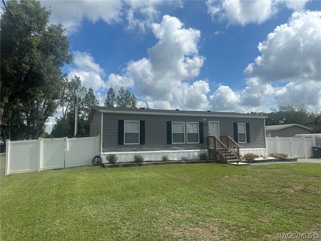 7203 W Brady Ln, Homosassa, FL 34446 photo