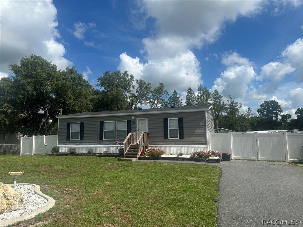 7203 W Brady Ln, Homosassa, FL 34446 photo