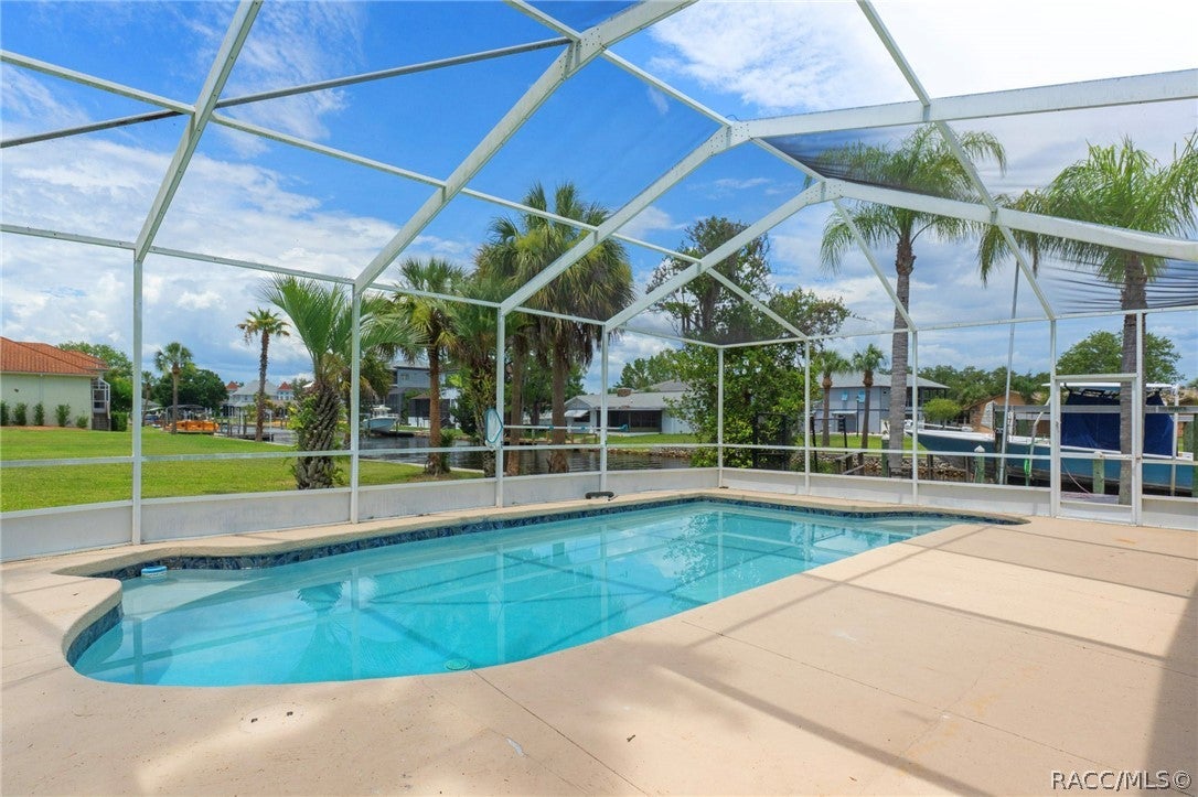11994 W Riverhaven Dr, Homosassa, FL 34448 photo