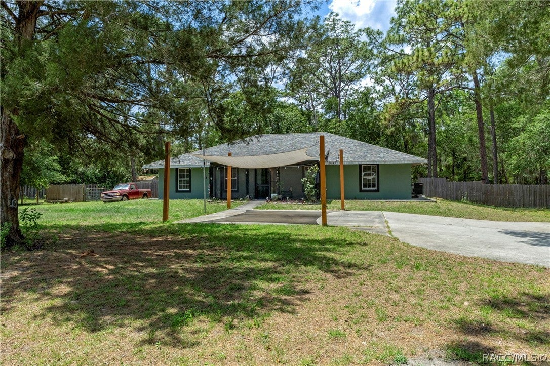 1710 Iroquois Ave, Homosassa, FL 34448