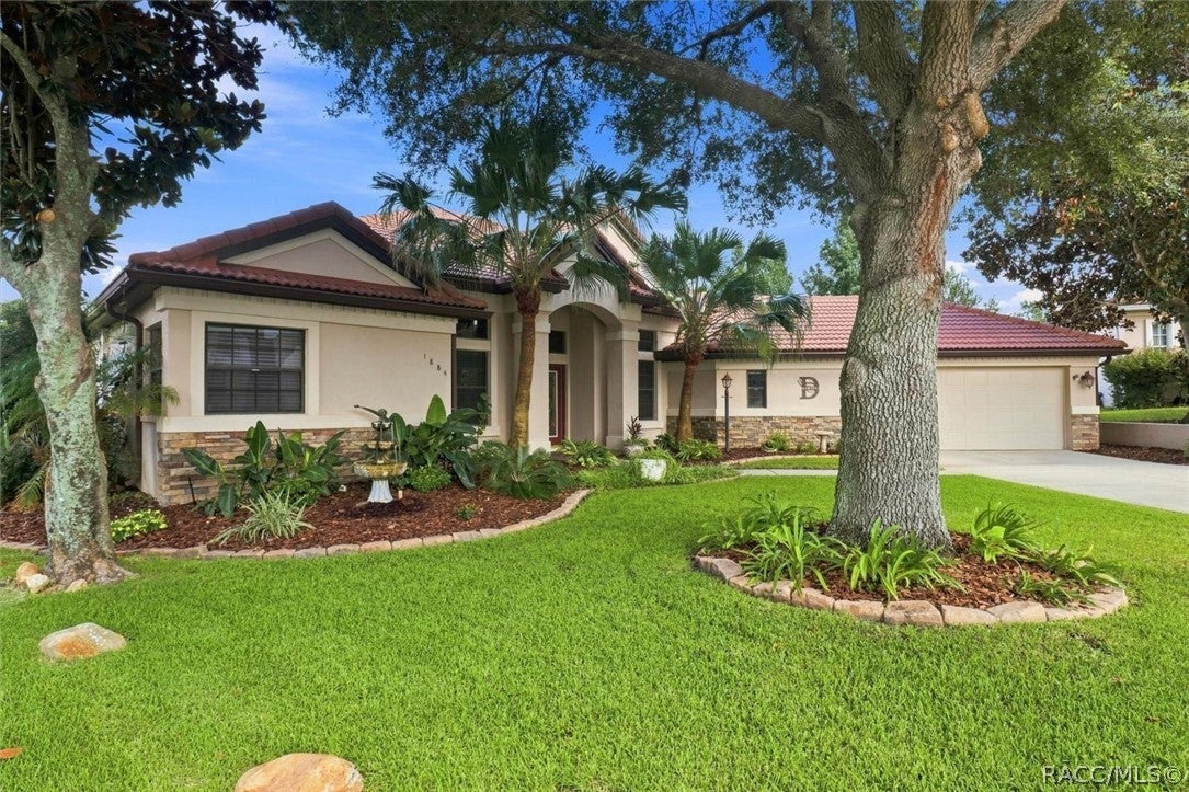 1884 Ravenwood Pt, Hernando, FL 34442