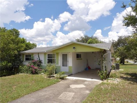 Single Family Residence in Beverly Hills FL 1 Donna Court.jpg