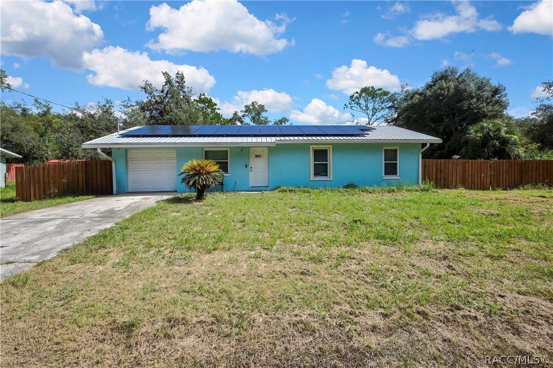 4081 N Holiday Dr, Crystal River, FL 34428 photo