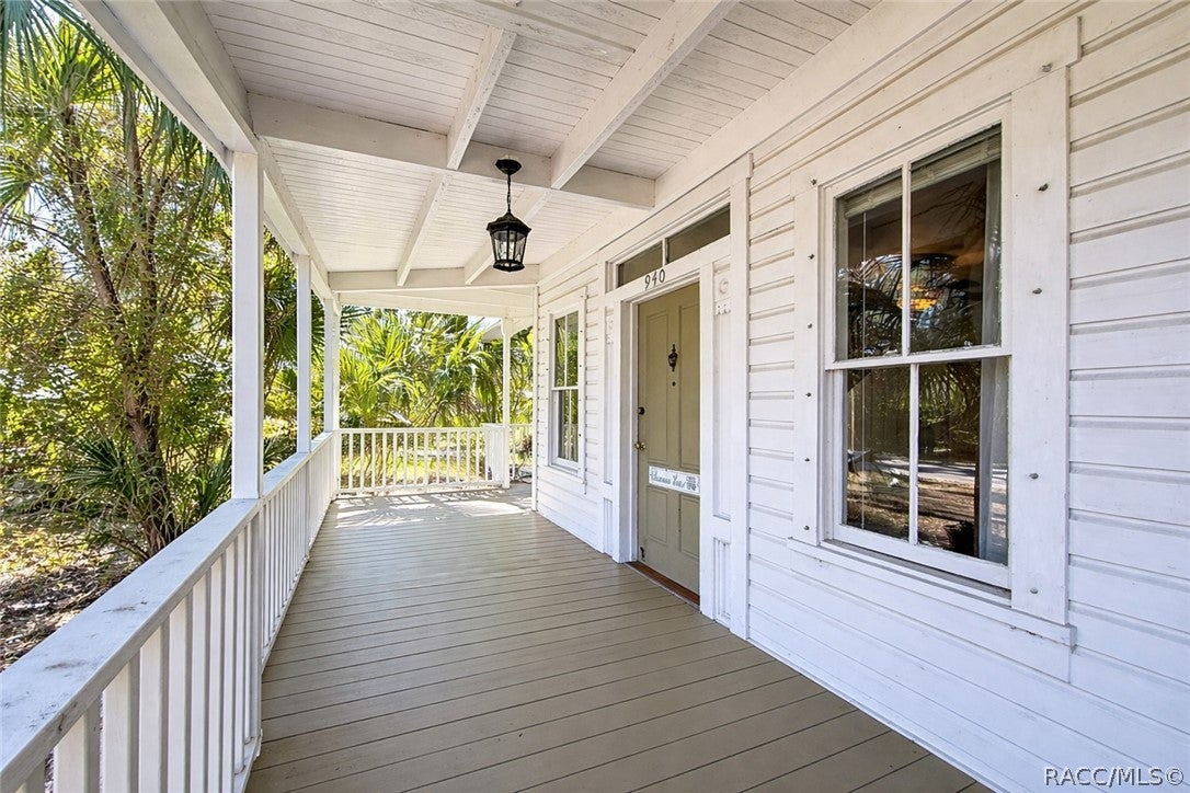 940 NE 4 Ave, Crystal River, FL 34428 photo